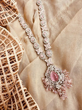 Serene Malaa Set – Pink with Silver Base